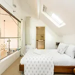 Unique 2 Bedroom Converted Artists Studio